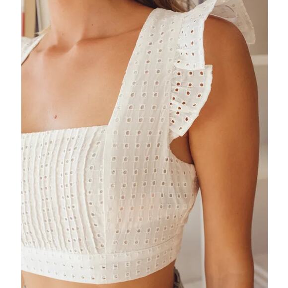 MINKPINK Celestial Crop Top MEDIUM White Eyelet Lace Cutout Tie Back Flutter - Picture 7 of 11